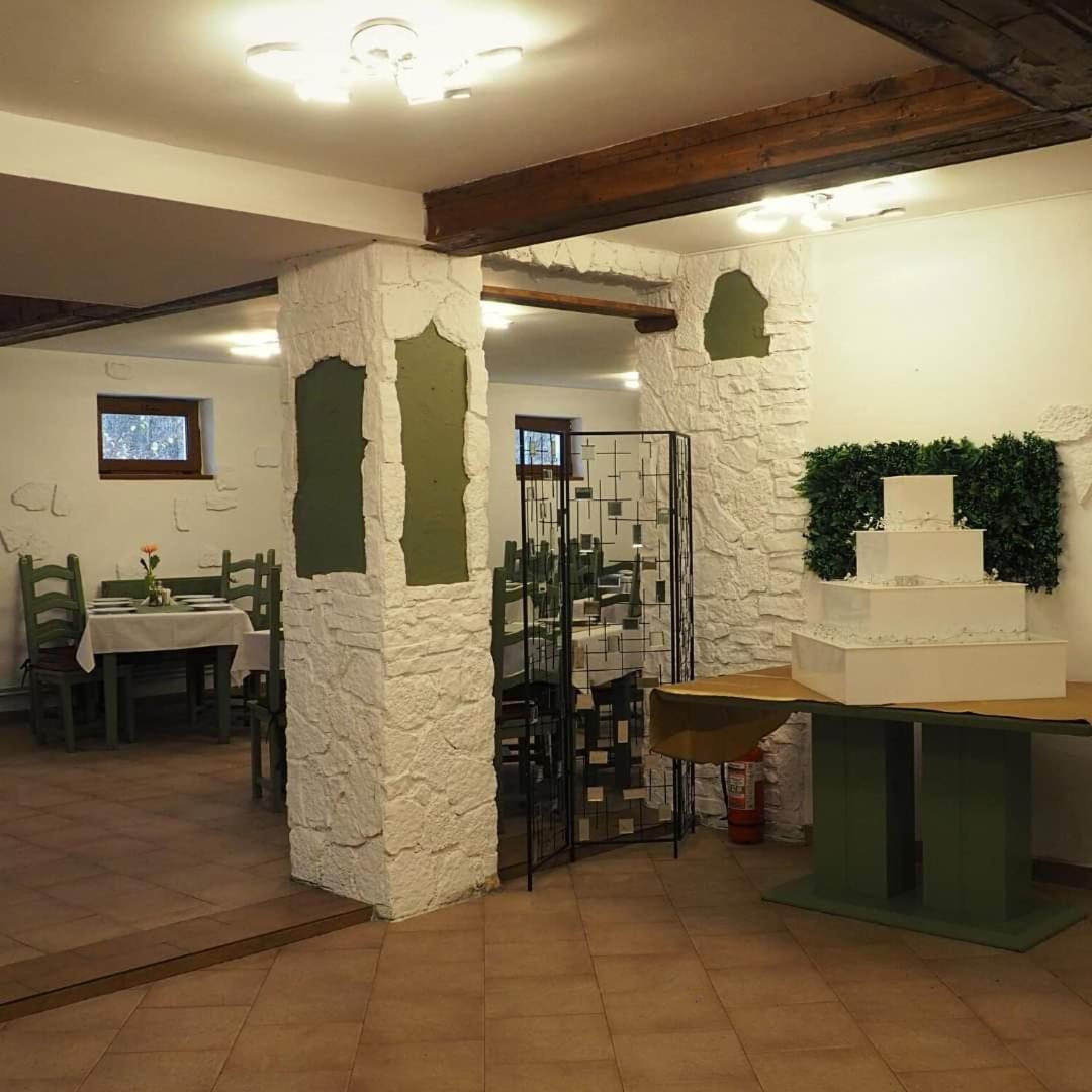 Hanul Vestem Sibiu Luaran gambar