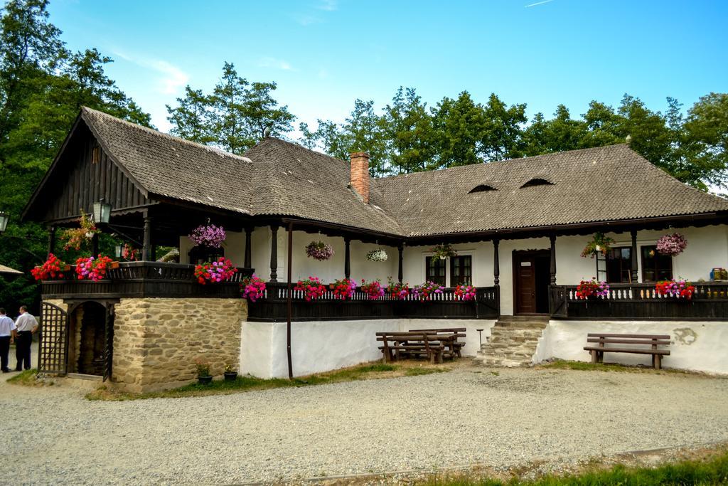 Hanul Vestem Sibiu Luaran gambar