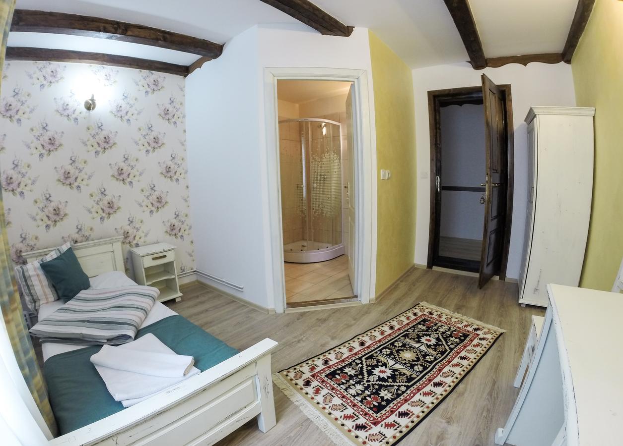 Hanul Vestem Sibiu Luaran gambar